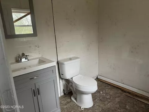 152 Mccoy Dr, Hoffman, NC 28347 photo 7
