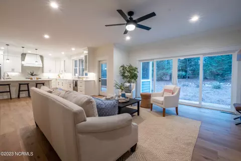 Living - 3 Torrey Pines Pl, Pinehurst, NC 28374 photo 2 of 2