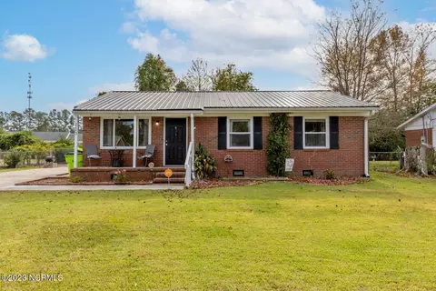 113 Shamrock Dr, Jacksonville, NC 28540