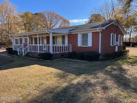 2519 Old River Rd, Greenville, NC 27834