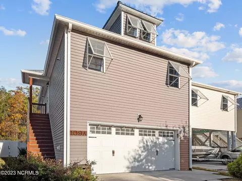 109 James Ave #A, Holly Ridge, NC 28445