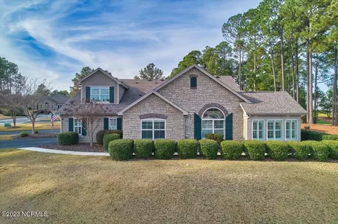 107 E Chelsea Ct #37, Southern Pines, NC 28387