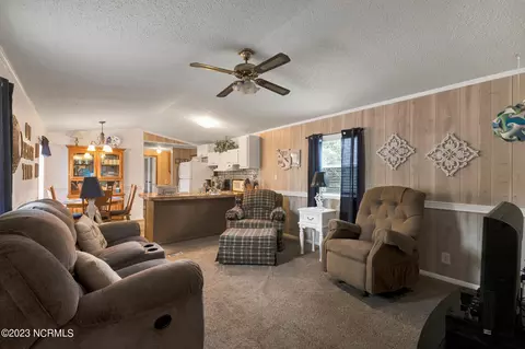 956 Hillview Dr, Hampstead, NC 28443 photo 9