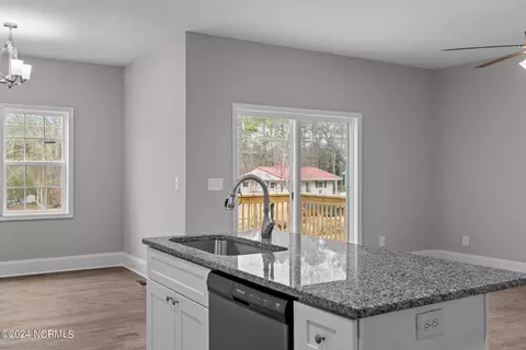 334 Smith St, Vass, NC 28394 photo 7