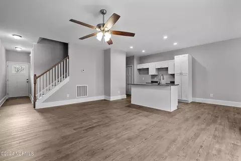 334 Smith St, Vass, NC 28394 photo 4