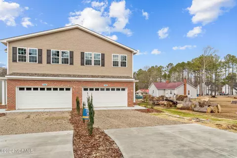 334 Smith St, Vass, NC 28394 photo 1