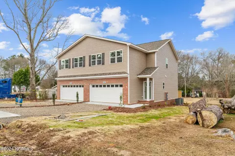 334 Smith St, Vass, NC 28394 photo 2