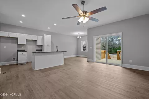 334 Smith St, Vass, NC 28394 photo 5