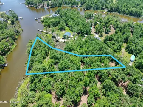 65 Tarpon Pointe Rd, Bath, NC 27808 photo 2