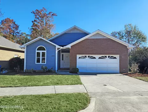 3711 Sand Trap Ct, Wilmington, NC 28412