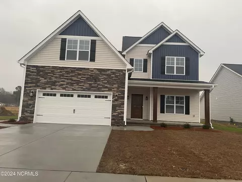 329 Oleander Dr, Winterville, NC 28590