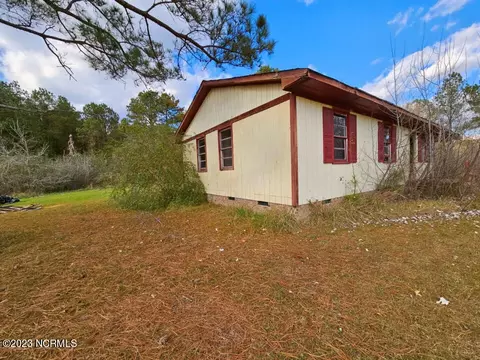 1927 Bolton Rd, Rich Square, NC 27869