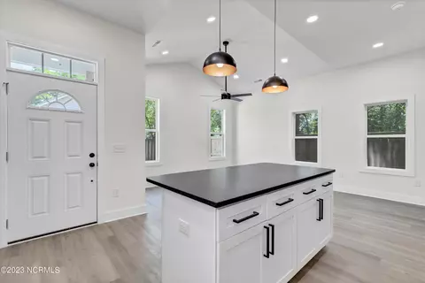 211 Kendall Ave, Wilmington, NC 28401