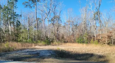305 Wadkins Blvd, New Bern, NC 28560
