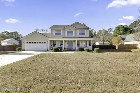 203 Portland Pl, Hubert, NC 28539