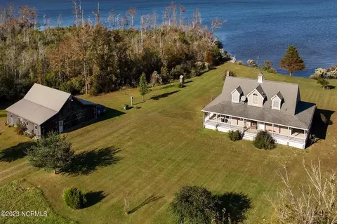 810 Davenport Rd, Columbia, NC 27925