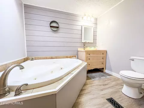181 Old Whitfield Rd, Hampstead, NC 28443 photo 16