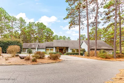 80 Cypress Point Dr, Pinehurst, NC 28374 photo 2