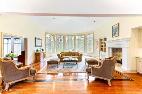 80 Cypress Point Dr, Pinehurst, NC 28374 photo 4