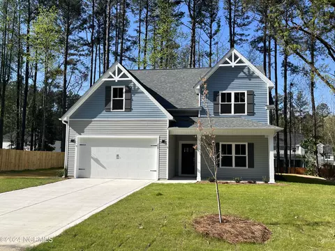 209 Brisbane Dr, Aberdeen, NC 28315