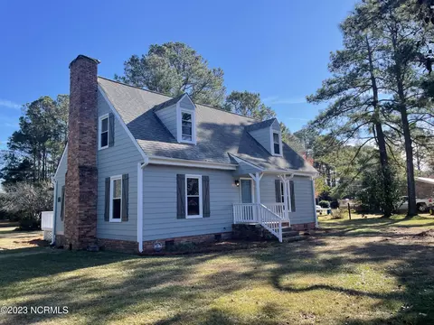 6401 Orange St, Castle Hayne, NC 28429