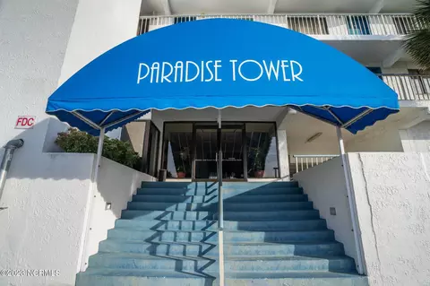 901 Lake Park Blvd S UNIT 104, Carolina Beach, NC 28428