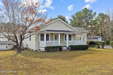 179 Queens Creek Rd, Swansboro, NC 28584