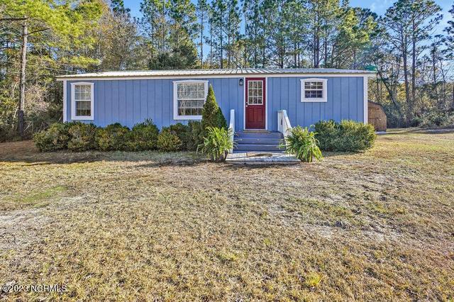 310 Charlestown Rd, Southport, NC 28461