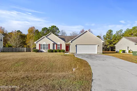 117 Ryan Glenn Dr, Swansboro, NC 28584