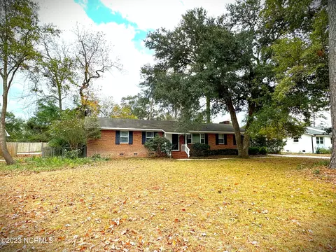 146 E Bedford Rd, Wilmington, NC 28411