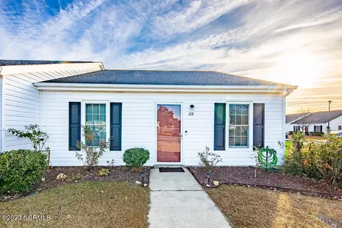 218 John Ct, Havelock, NC 28532