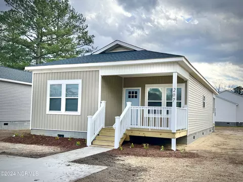 201 Mill Rd, Vanceboro, NC 28586