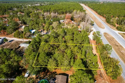 688 Underwood Dr, Currie, NC 28435