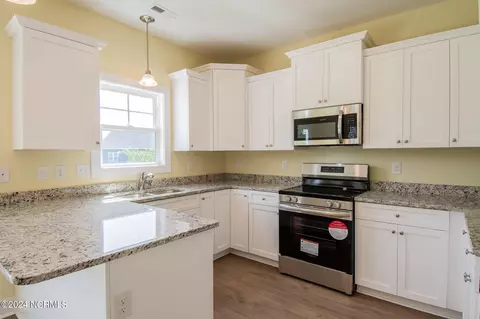 202 Baker Rd, Hubert, NC 28539 photo 5