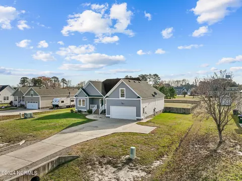 138 Moyock Landing Dr, Moyock, NC 27958