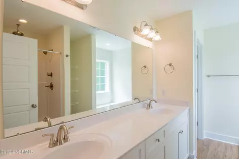 Bath - 204 Baker Rd, Hubert, NC 28539 photo 2 of 2
