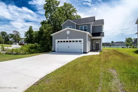 204 Baker Rd, Hubert, NC 28539