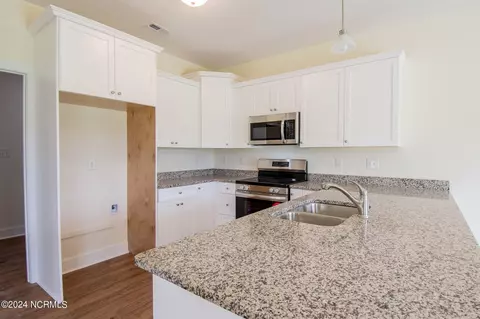 Kitchen - 204 Baker Rd, Hubert, NC 28539 photo 2 of 3