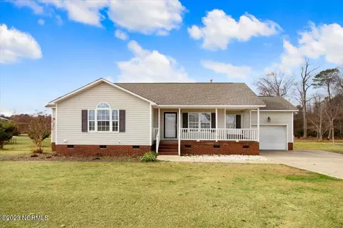 35 Rosepace Ct, Princeton, NC 27569