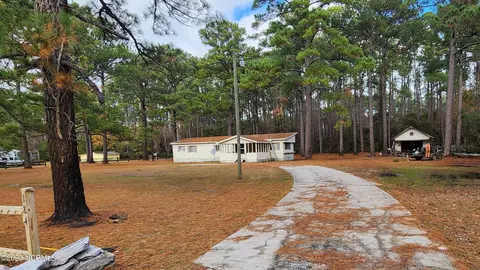 184 N Pigott Rd, Gloucester, NC 28528