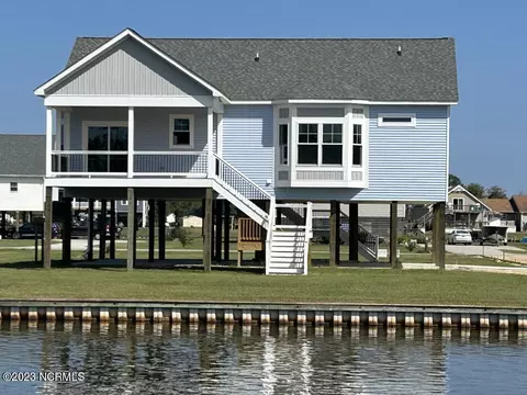 311 Goose Landing Rd, Chocowinity, NC 27817