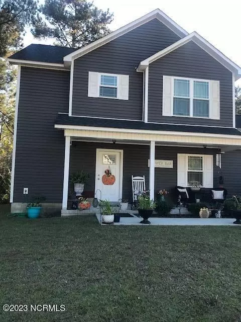 207 Buckeye Ct N, Jacksonville, NC 28540