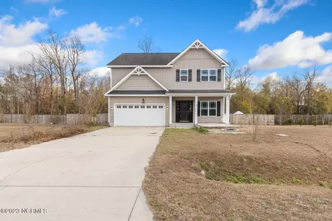 226 Blue Creek Farms Dr, Jacksonville, NC 28540