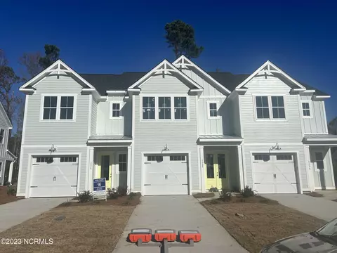 1024 Tidal Ln #3B, Wilmington, NC 28401