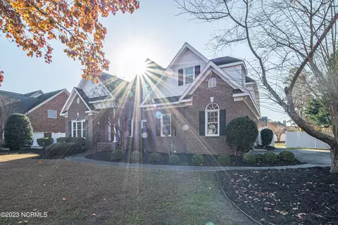 604 Remington Dr, Greenville, NC 27858