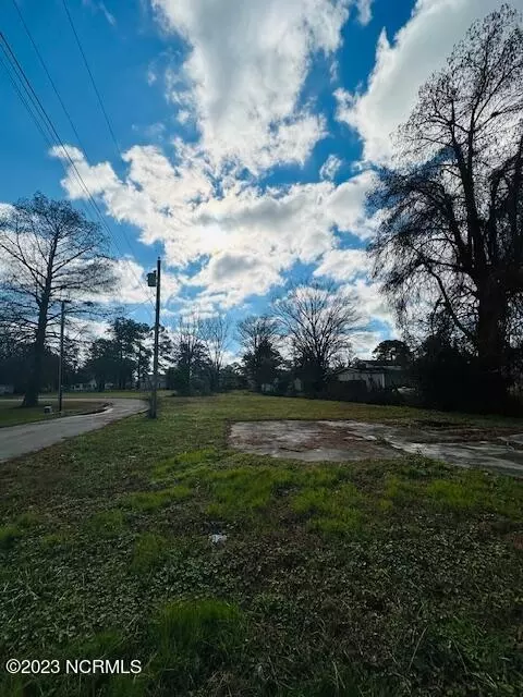 709 Park St, Elizabeth City, NC 27909