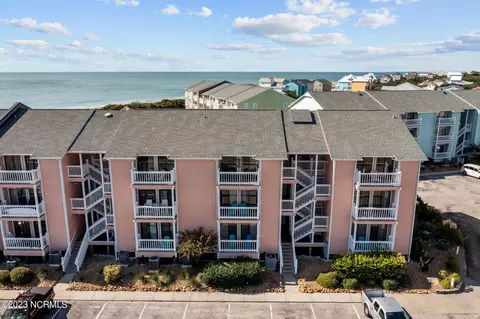 9201 Coast Guard Rd #D302, Emerald Isle, NC 28594