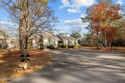 7131 Windward Dr, New Bern, NC 28560