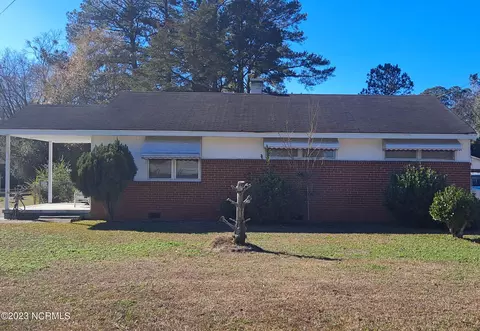 1214 Ferndale Ln, Kinston, NC 28501