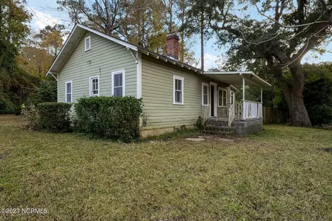 132 Telephone Rd, Wilmington, NC 28403